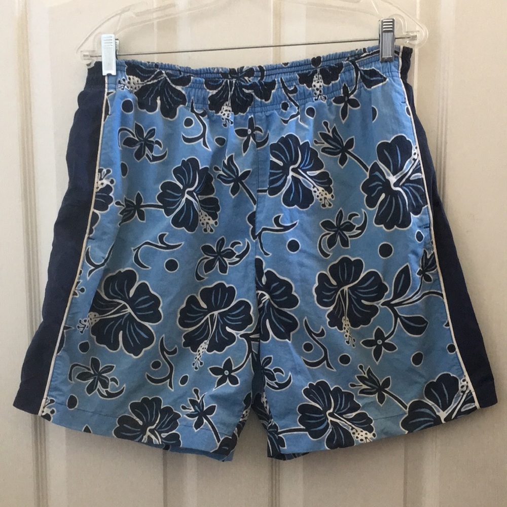 FINAL MARKDOWN Men’s St. John’s Bay Swim Trunks (M)